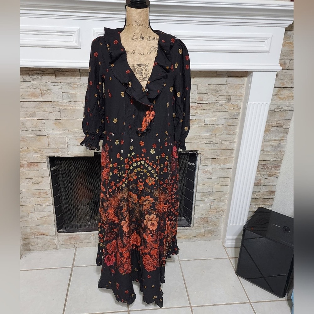 Free People Talsey ruffled Maxi Dress in black combo size small
